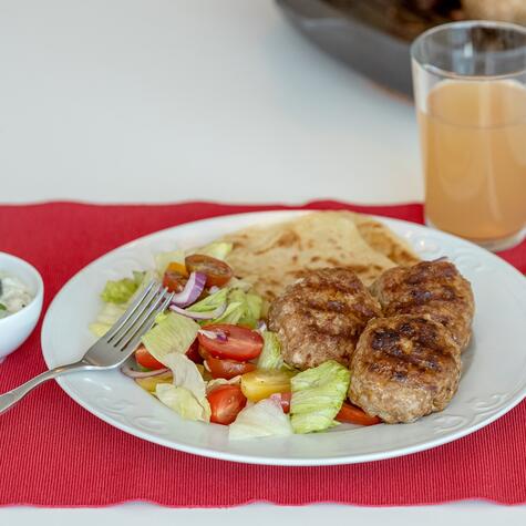 Tzatziki, pitabroodjes en Kefte